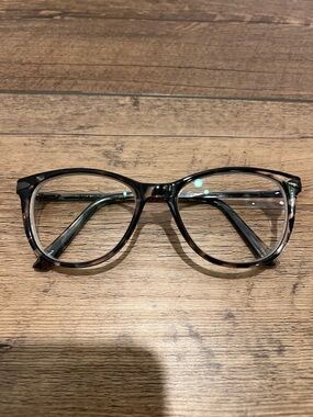 Otis + Grey Black Tortoise Glasses